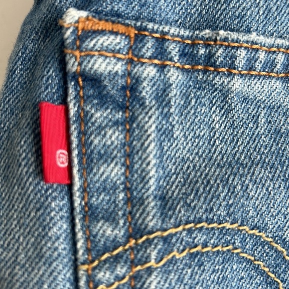 Levis 501 button fly 5 pocket cutoff shorts jean shorts - Picture 10 of 15